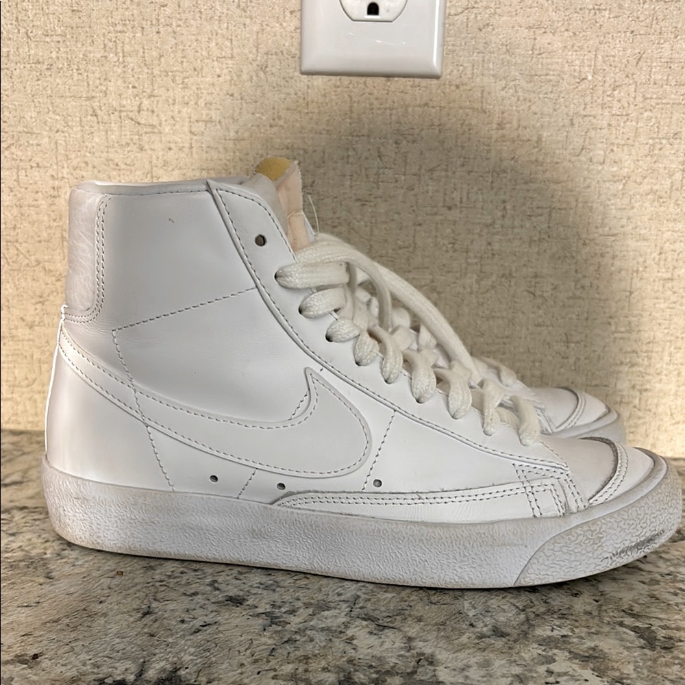 Nike High-Tops blazer mid 77 shoes white